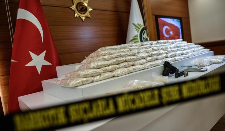 İstanbul Uyuşturucu Operasyonu: 3 Milyondan Fazla Hap Ele Geçirildi!