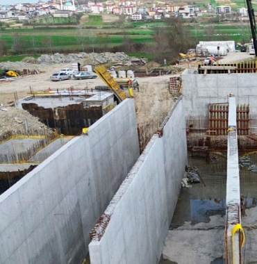 Kaynarca Belediyesi İlaçlama Faaliyetleri ile Halk Sağlığını Koruyor