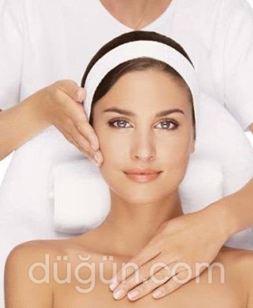 Kırklareli Elif Yıldırım Güzellik Merkezi’nin Açılışıyla Kadın Gücü