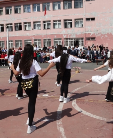 Lüleburgaz Bahar Şenlikleri: Karadeniz Kültürü ve Lezzetleriyle Dolu