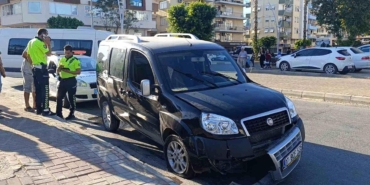 Antalya’da Motosikletli Kaçış Olayı: Polislerin Üzerine Sürdü!
