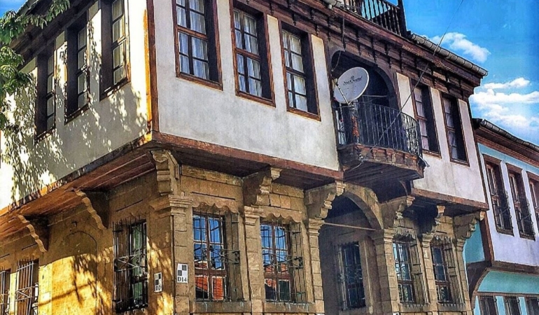 Maket Ev: Mithat Tunaboylu ile Geleneksel Türk Evlerini Keşfetme