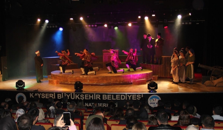 Kayseri Tiyatro Kursu: Öğretmenlerin Hayalleri Gerçek Oluyor