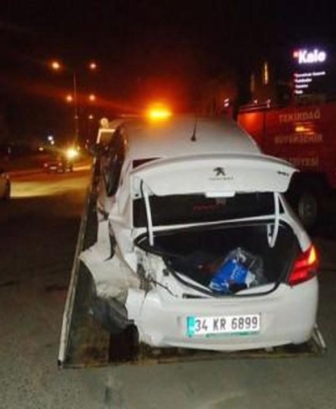 Tekirdağ Kazasında Kontrolden Çıkan Otomobil Menfeze Uçtu