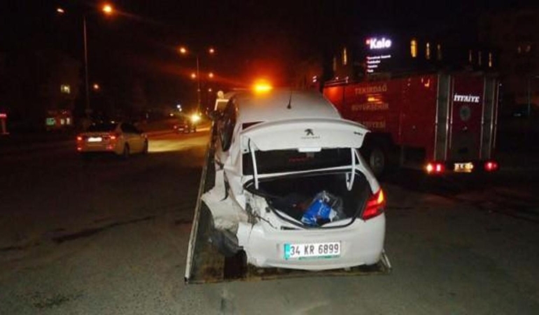 Tekirdağ Kazasında Kontrolden Çıkan Otomobil Menfeze Uçtu