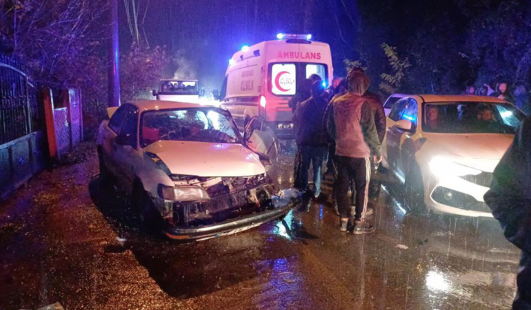 Düzce Kuzey Çevre Yolu Kazası: İkisi Yaralı! Detaylar Şok Edici